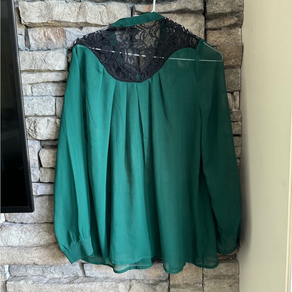 Loose flowy blouse - Picture 3 of 5